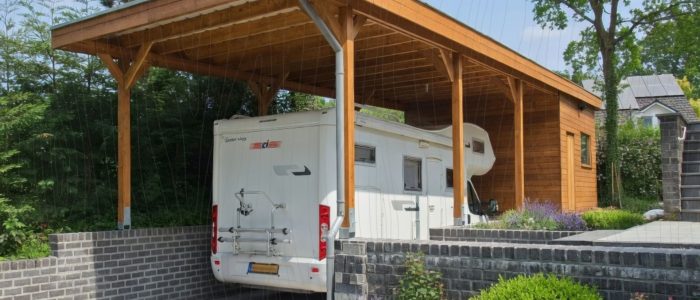 Camper carport met berging