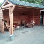 kapschuur met zijwand en achterwand