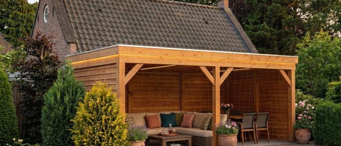 Houten afdak tuin